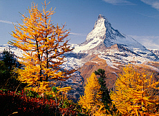 2001-212227-01 &copy; eStock Switzerland, Zermatt, view towards Riffelalp and Matterhorn mountains.