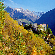 2001-212240-01 &copy; eStock Austria, Matrei in Osttirol village, Weissenstein castle.